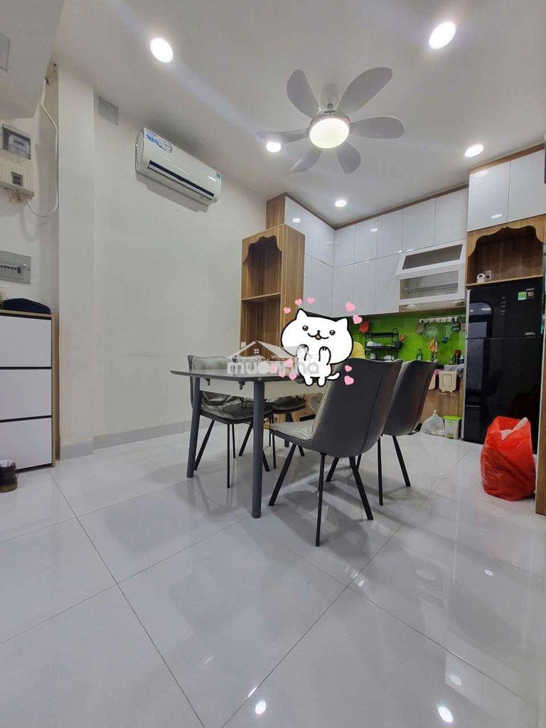 Nhà full nội thất