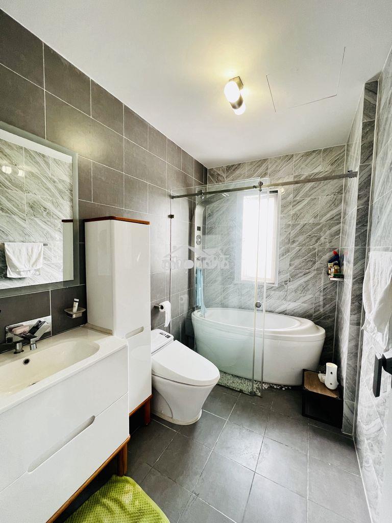 Giá tốt bt melosa khang điền -15tỷ - 8x18m 3 lầu - có nội thất đẹp - 3