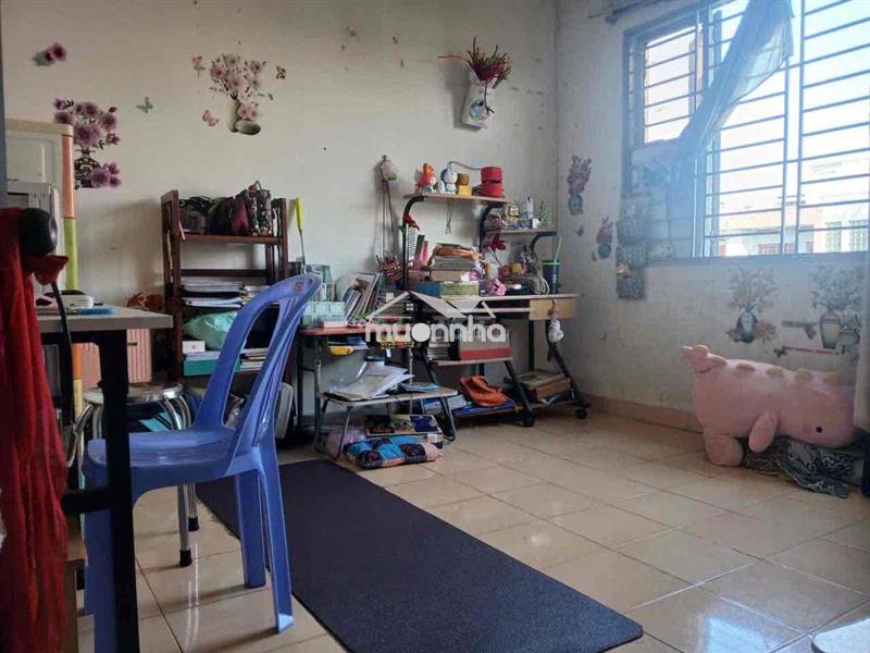 Bán cc tây thạnh  lầu 4 dt 58m 2p 1 vs
