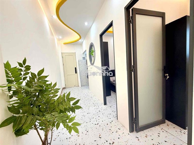 Căn hộ 2pn mới ở liền được thoáng rộng  8,9tr free xe