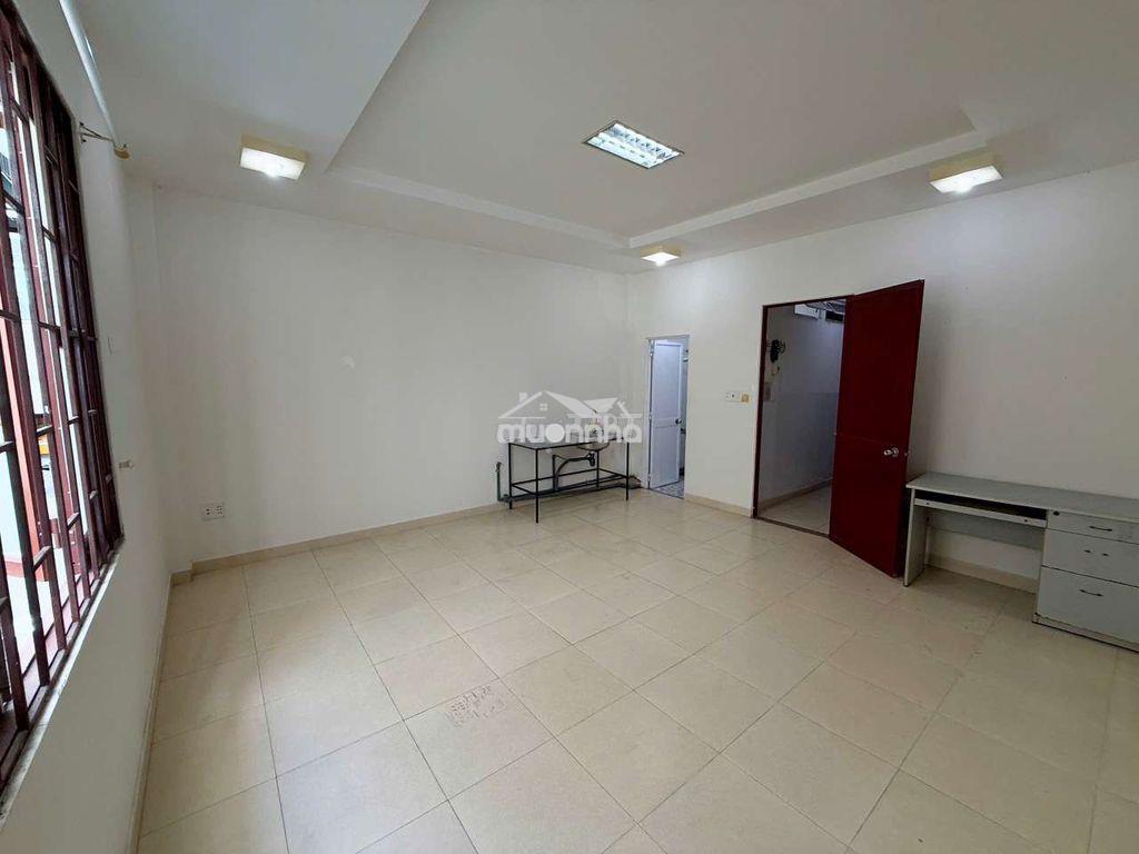 Cho thuê phòng rộng 35m2 gần ql50 bxq8 . - 2