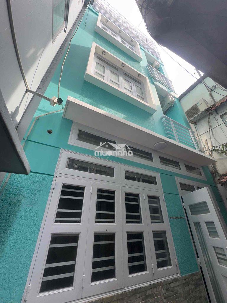 Nhà nguyên căn. hình thật 100%. 2 lầu, sân thượng