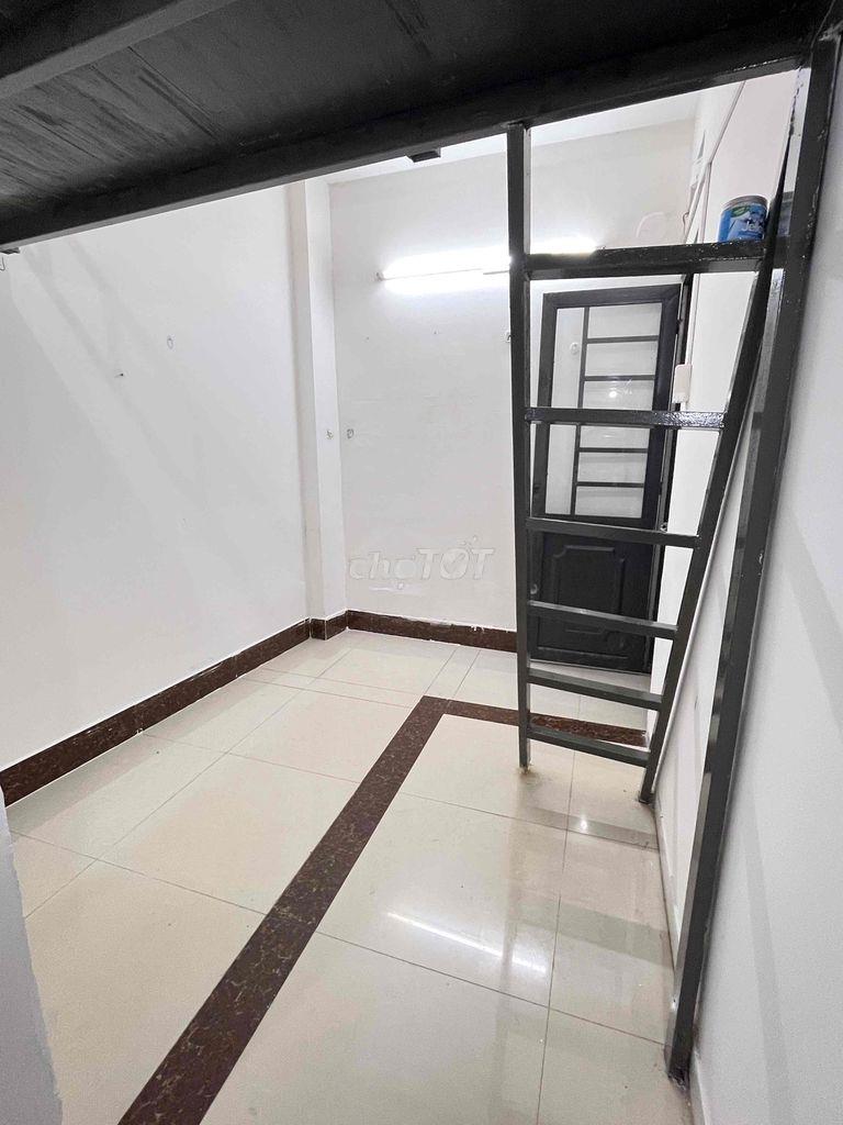 Phòng chính chủ 12 đường số 30 gần iuh cs nvd