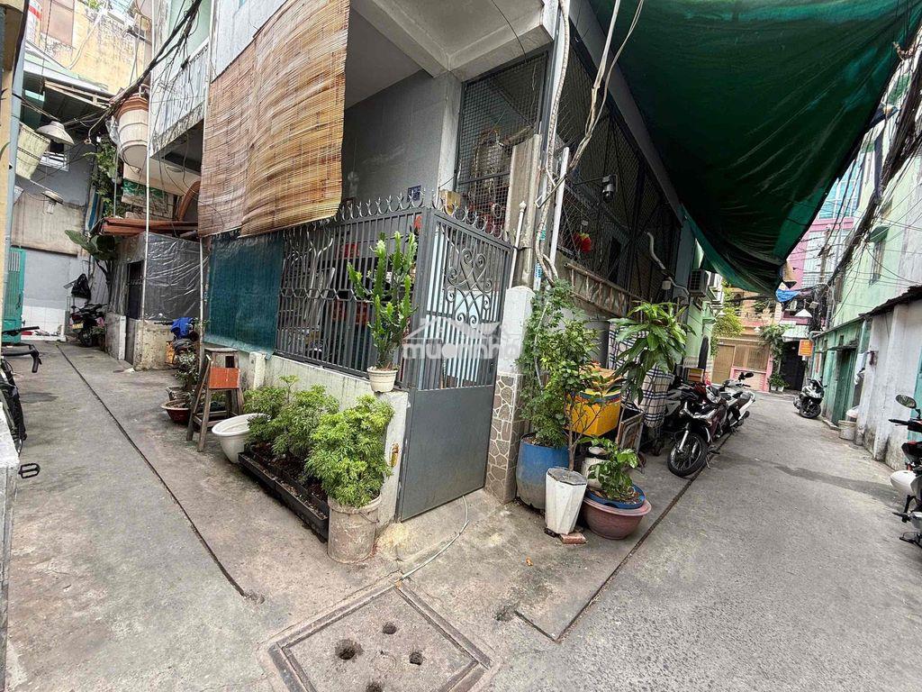 Bán nhà cạnh hẻm xe hơi trung tâm quận 1 - 2