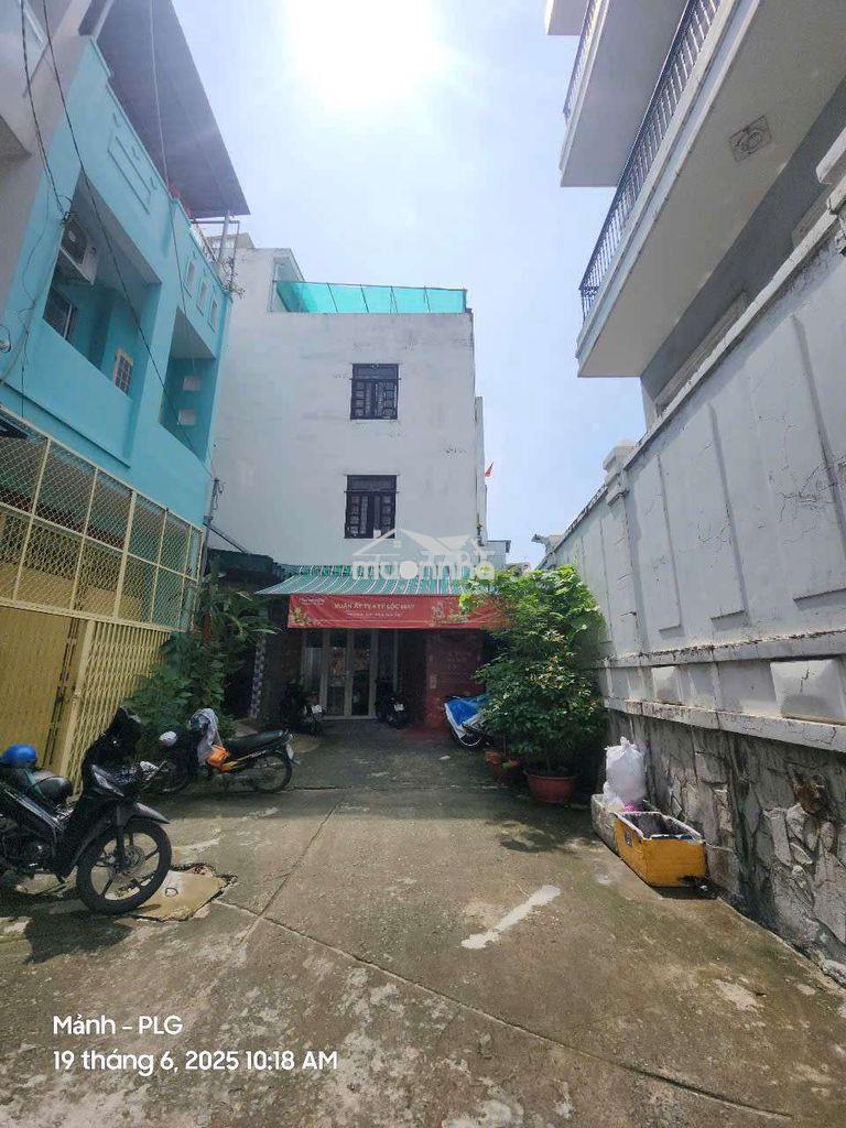 Nhà bán hoặc cho thuê - 2