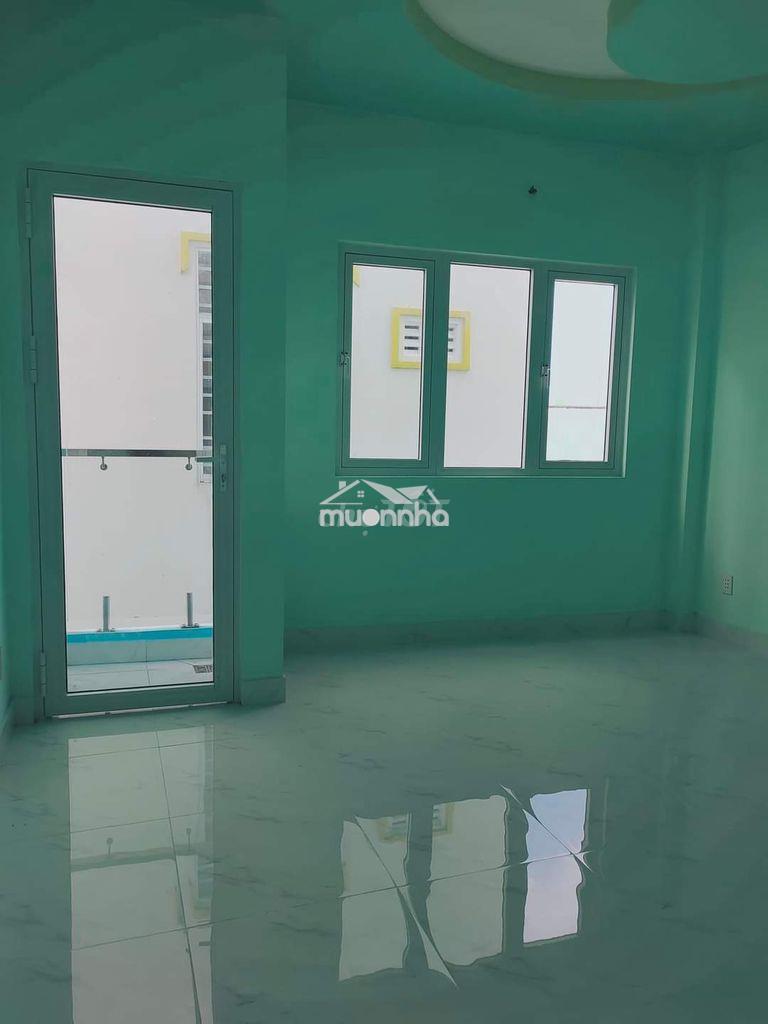 Cho thuê nguyên tầng 2 rộng 70m2, sân thượng, nước nóng lạnh - 3