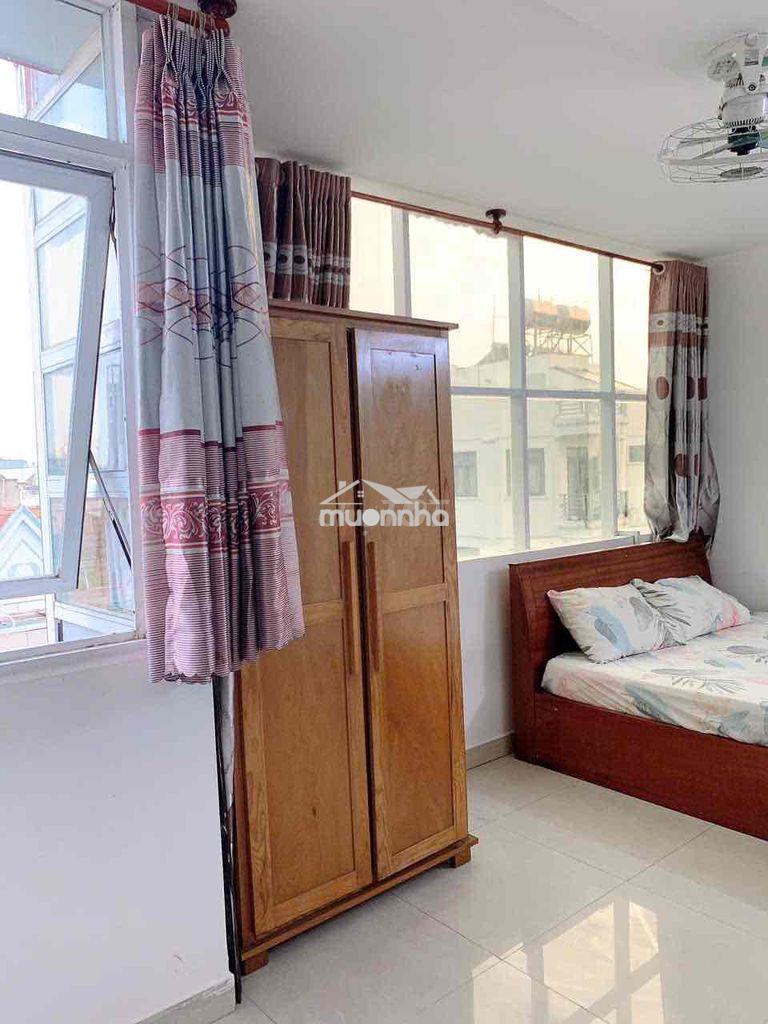 Cho thuê phòng full nội thất ,cửa lớn ,thoáng mát an ninh