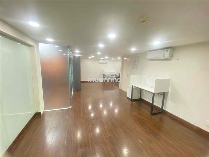 Văn phòng 60m2 - góc 2mt trần nhật duật q1
