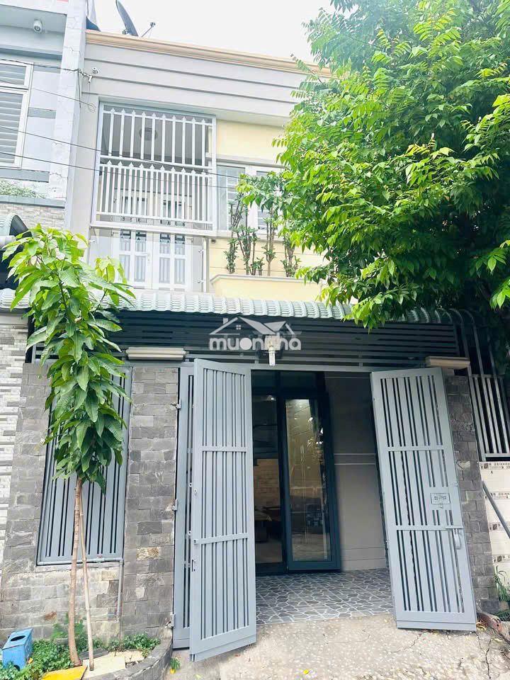 Bán nhà trệt lầu đẹp - rẻ tặng nội thất gần ngã tư chiêu liêu - dĩ an