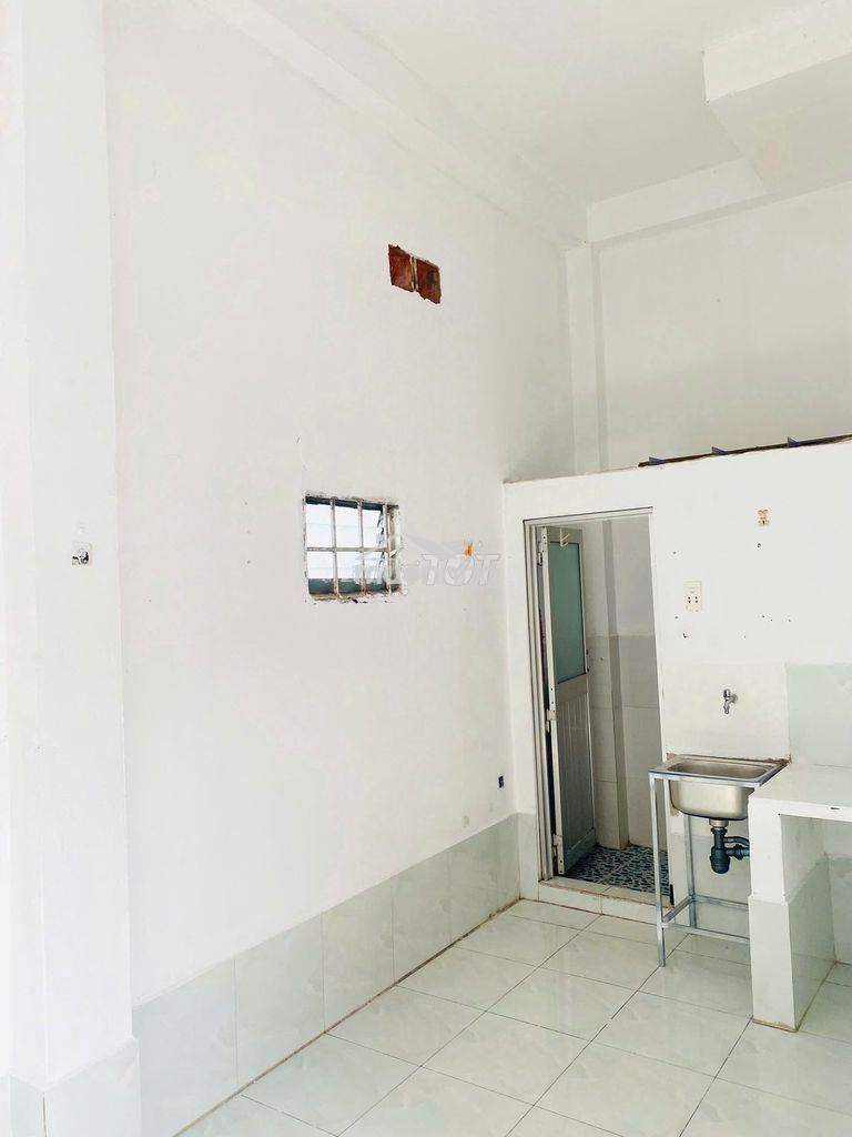 Phòng trọ sau công viên phần mềm quang trung - hẻm 91 đường đông bắc