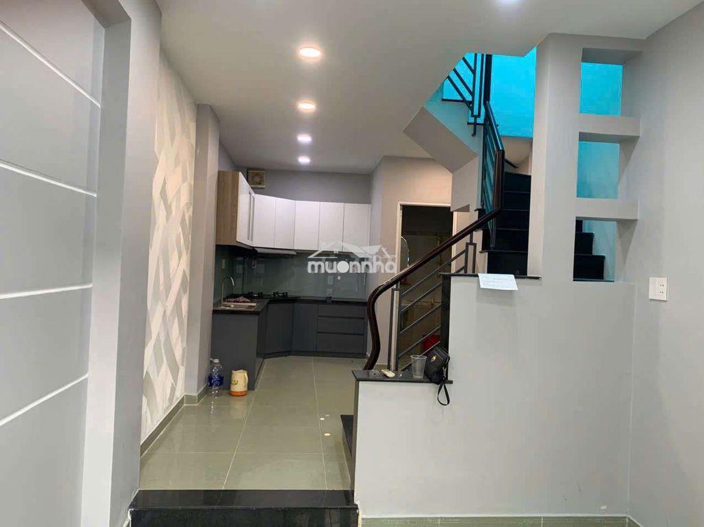 Cho thuê nhà hẻm 4m đường dương bá trạc  p1 q 8 
dt .4x10 giá 10trieu - 3