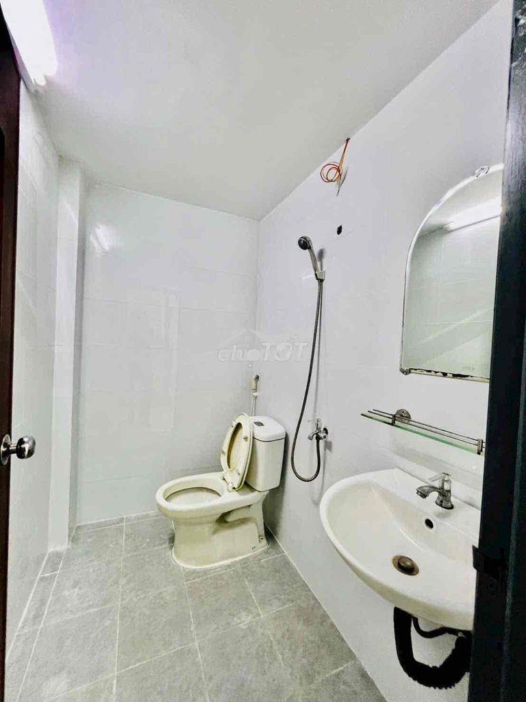 Cho thuê nhà tx13 ngay chung cư picity dt 4x27 1trệt 1lửng 1pn 1wc - 4