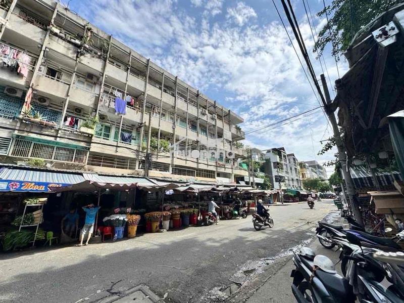 Bán chung cư lạc long quân – quận 11 - giá chỉ 1.95 tỷ  📍 vị trí đẹp n