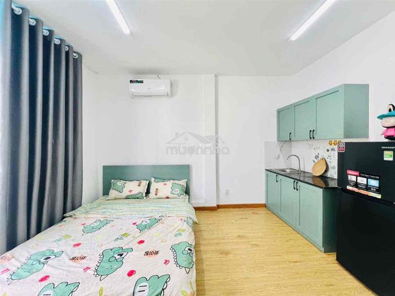 Phòng studio ban công 45m2 ngay lý thái tổ
