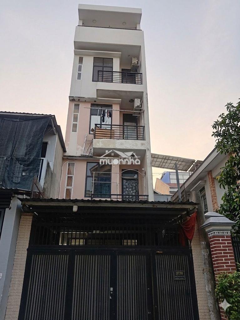 Phòng trọ 32m2, wc riêng, nhà đúc tấm, có máy lạnh, giá 2.7tr