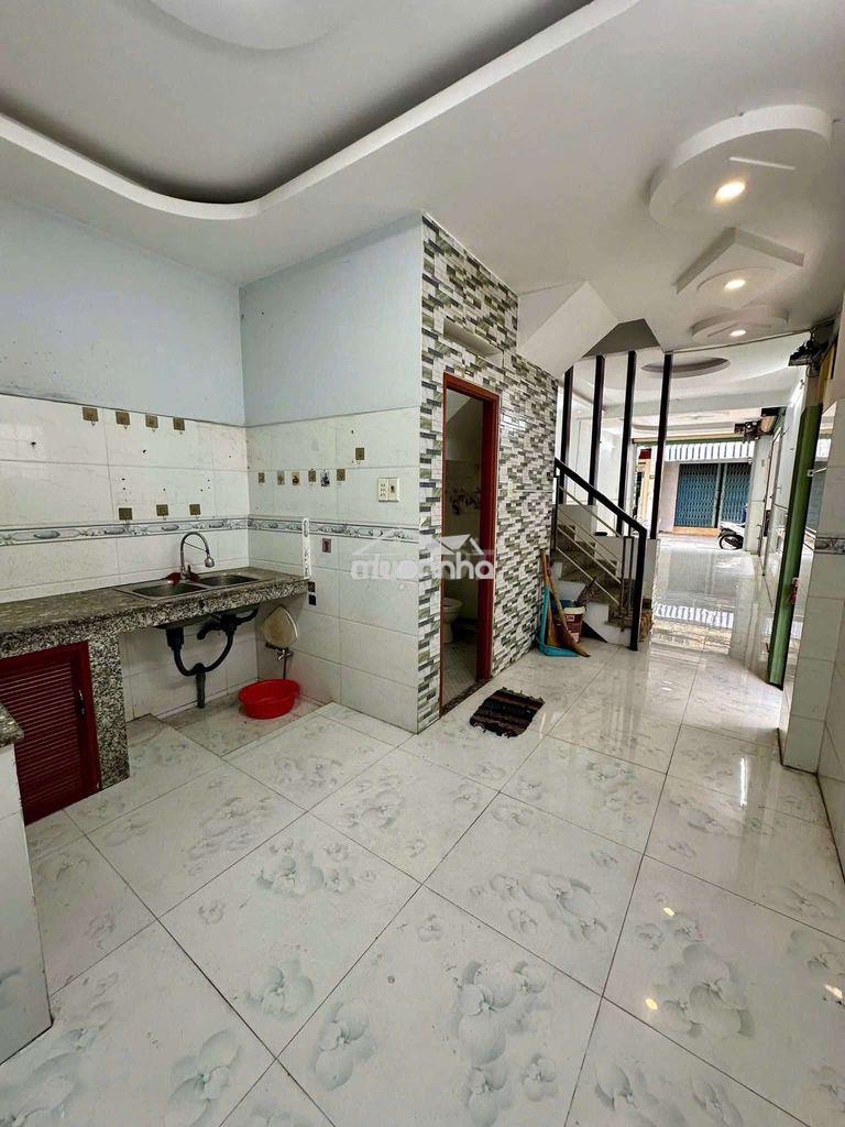 🏡 Cho thuê nnc 159 dạ nam thông đặng chất p3 q8
- 4