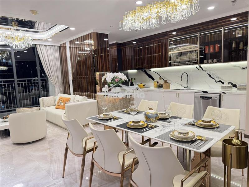 Bán căn 4pn 2wc, 118m2, giá 15.3 tỷ, shld tại vinhomes - tin thật 100%