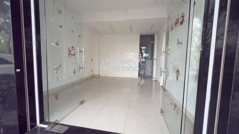 Cho thuê mặt tiền đường hoàng sa, q1