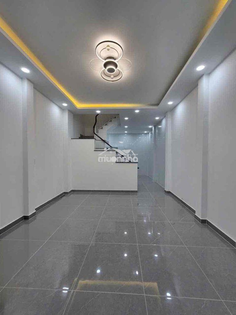 7.9 tỷ - [4.5m x 11m] - 4 tầng mới hẻm xe hơi - ngay đầm sen