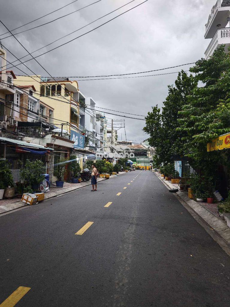 Nhà mặt tiền nội bộ - khu bình phú
