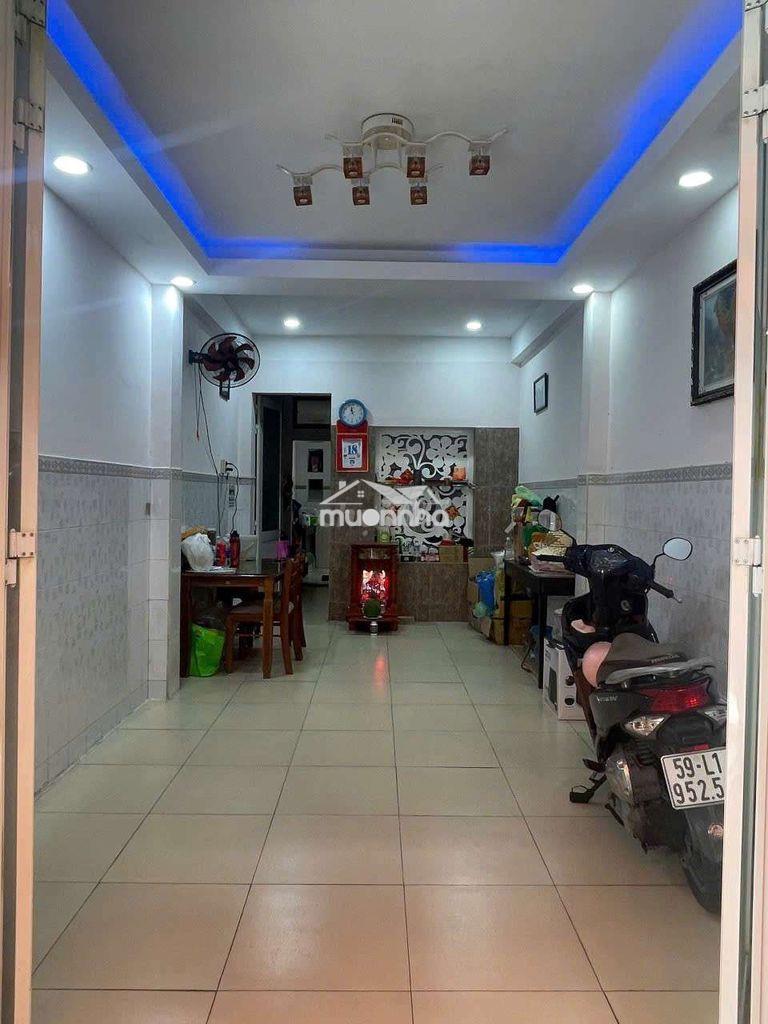 ♦Nhà 44m2 phù đổng thiên vương p11 quận 5