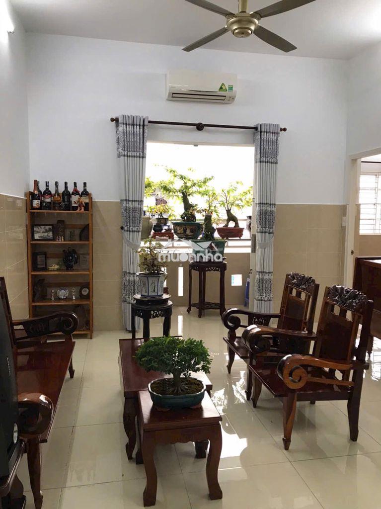 Cần cho thuê gấp c/c phú lợi dt 76m2 ,2pn 1wc 2 p7, q8 giá: 5.5tr - 2