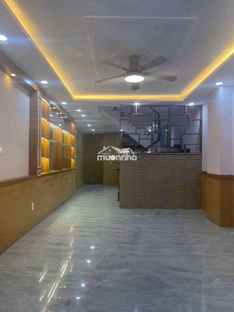 Nhà trường chinh 4 x 16m đúc 1 lầu đẹp 