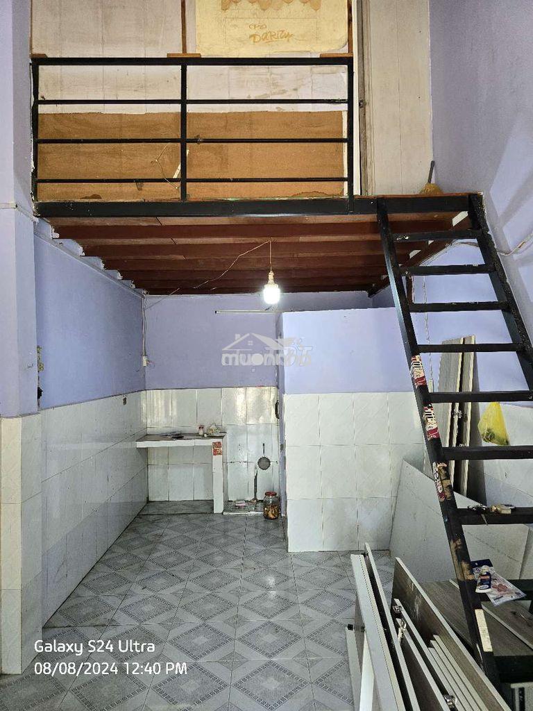 Phòng trọ đường c4 phạm hùng(đối diện sân bóng nok)