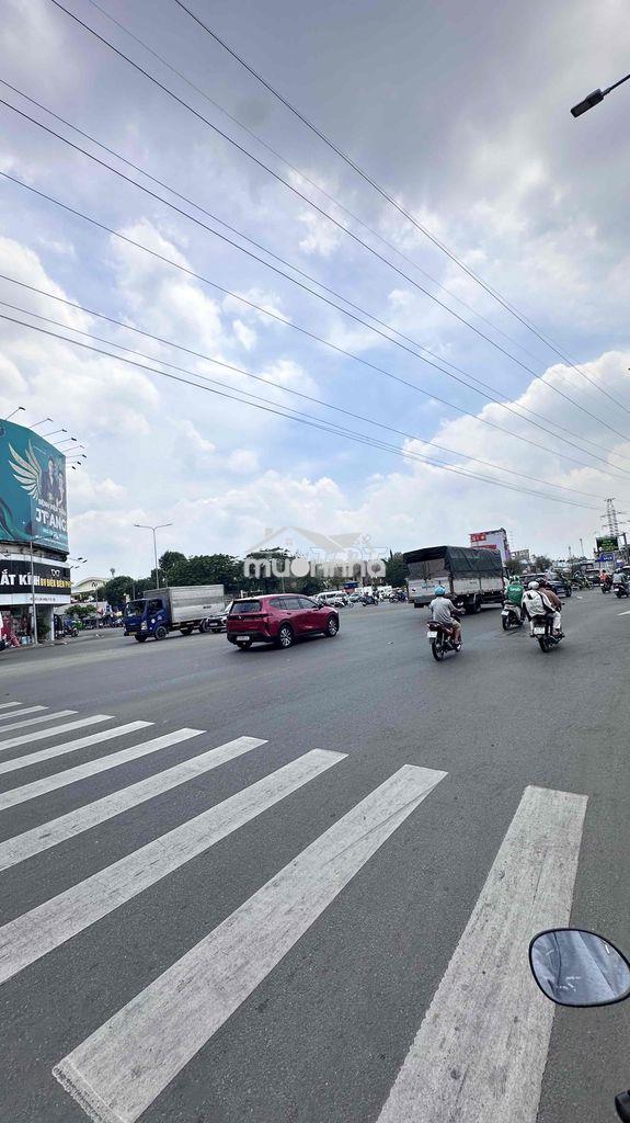 Chính chủ cho thue nguyên toà nhà mt số 10 kinh dương vương 600m2 - 3