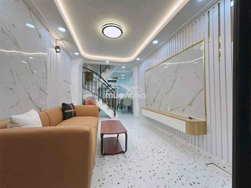 Bán nhà đẹp lung linh, hẻm trc nhà 4m, 3 tầng đúc thật, có sân thượng
