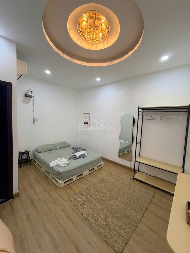 Nhà cho thuê 10 phòng gần khu phố tây nguyễn trãi quận 1 - 4