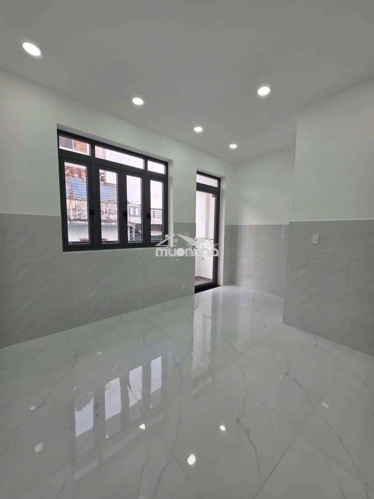 Nhà mới xây xong 5 x 15 có 4pn 5wc sân thượng - 4