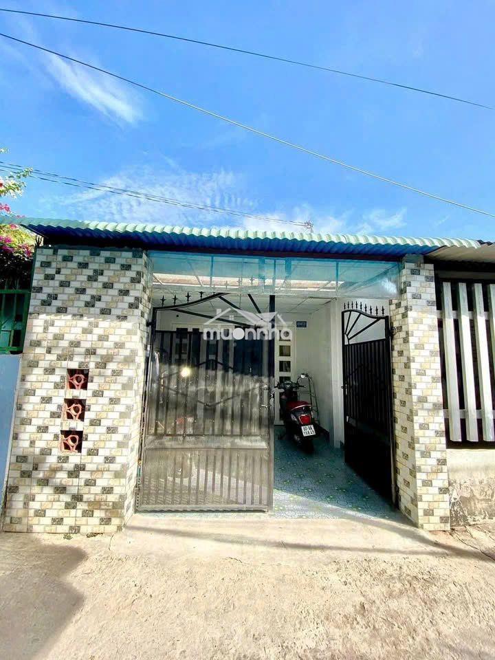 Bán gấp căn nhà đường số 97 gần kcn tân phú trung, 117m2, 970 triệu