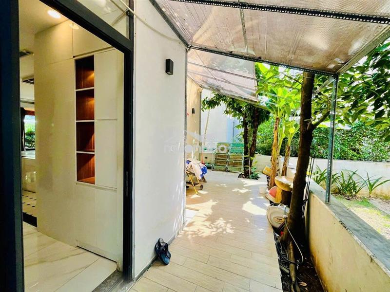 Bán gấp căn gốc vườn 140m2 đất, 1t2l,3pn3wc, 1 tầng trống suốt,sổ hồng