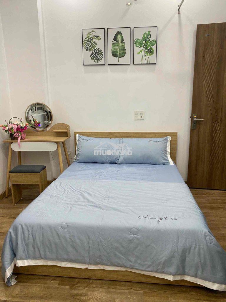 Thang máy - cửa sổ lớn full nội thất chỉ 5,2tr