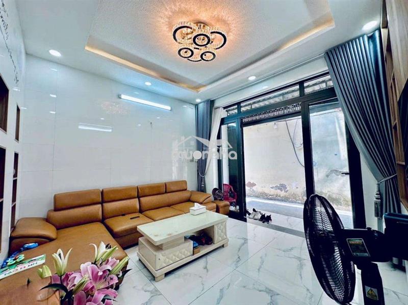 Bán nhà,  quang trung gò vấp ,ngang 4m- 50m ,giá : 4.5tỷ