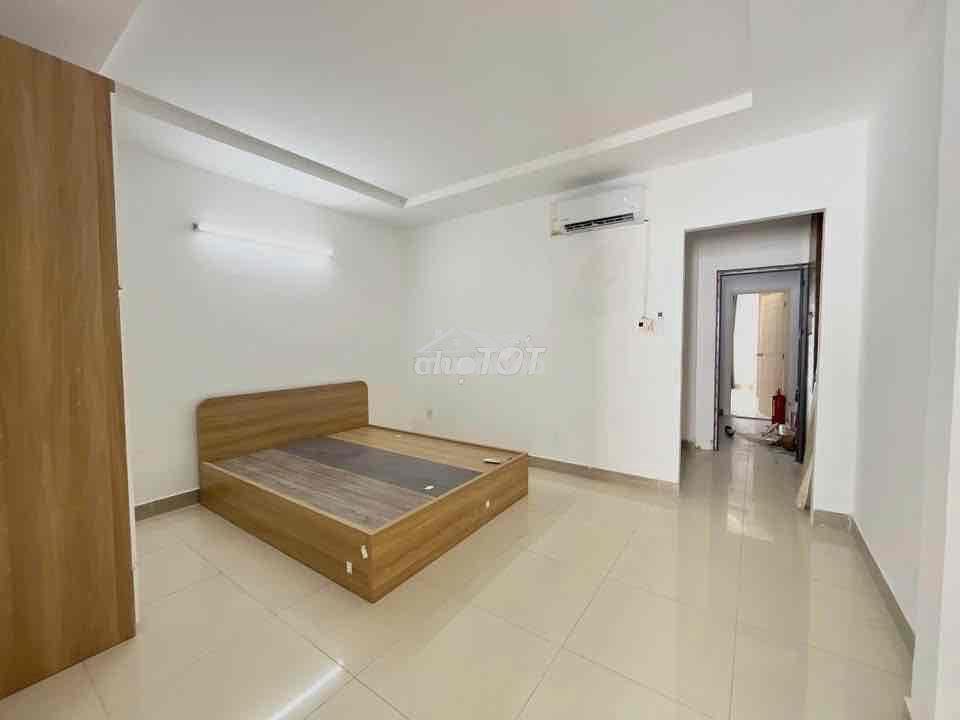 Phòng tách bếp đang hoàn thiện ngay hoàng diệu 2 - đi bộ qua dh ngân h - 2