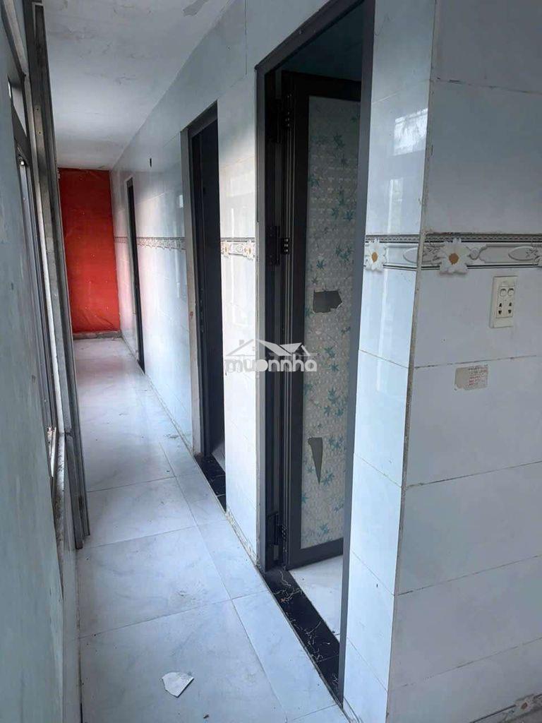 Cho thêu kiot đôi mặt tiền 3 phòng ngủ giá 5 tr 1 tháng.  - 3