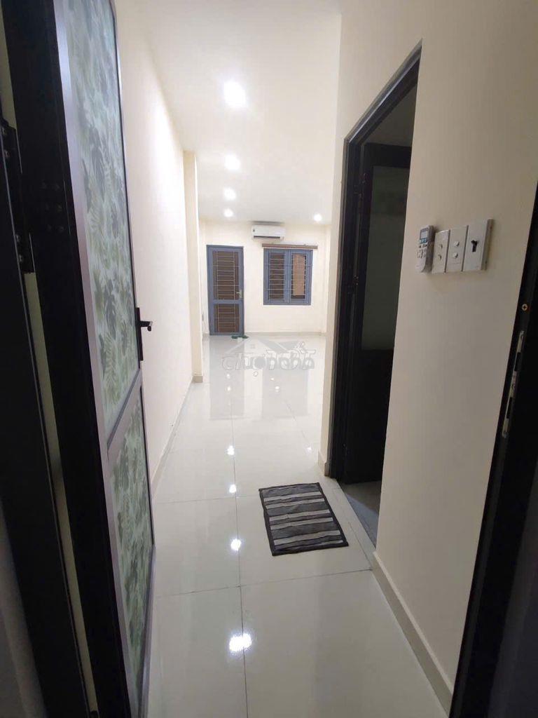 Còn 1 phòng quận 3, 38m2 toilet riêng; ban công; nội thất cơ bản