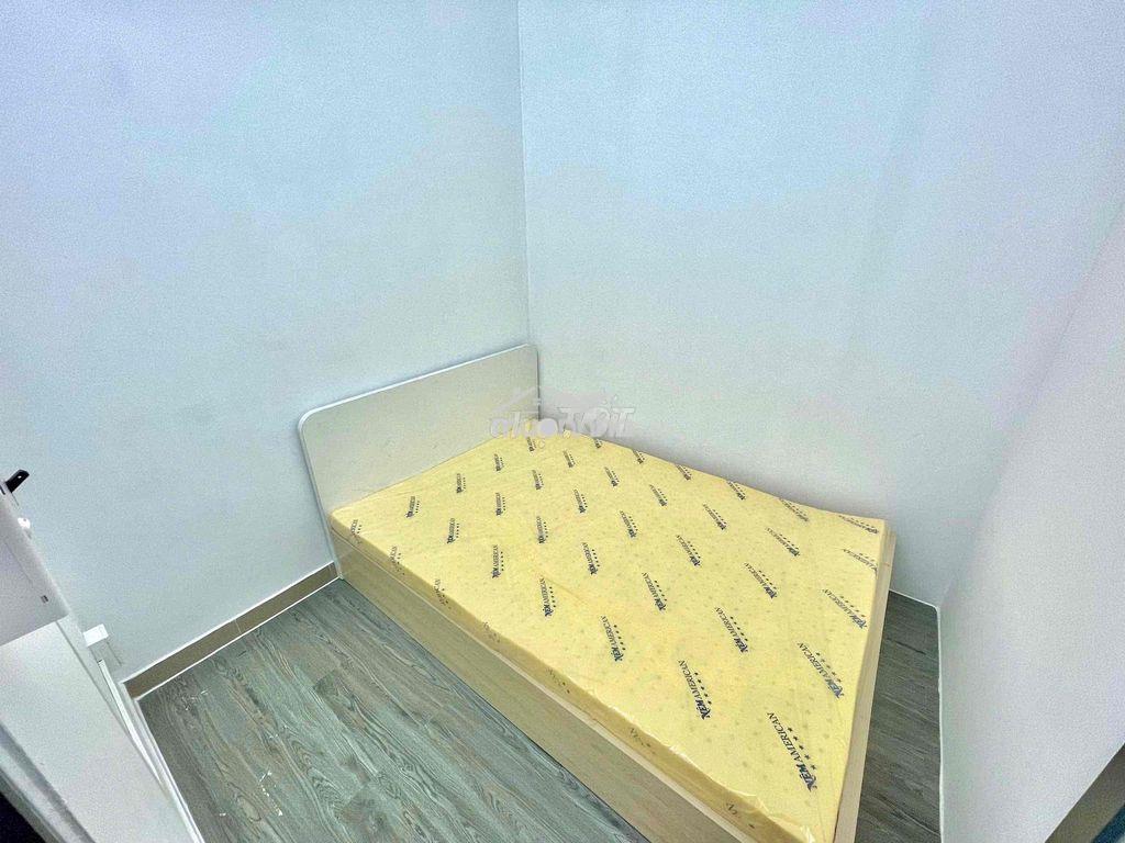Khai trương căn 2pn ban công cách đh văn lang 700m - 4