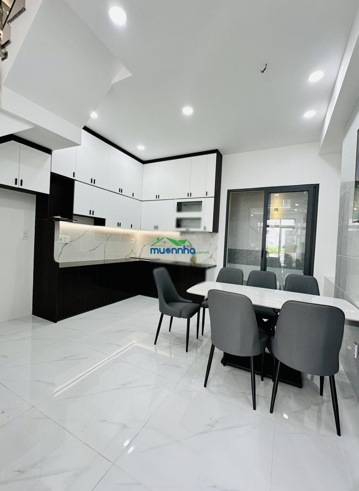 Đường 6m, nhà 4 tầng, sân thượng - aeon hương lộ 3 - 2