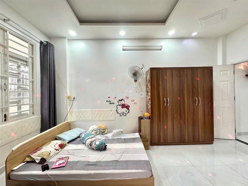 Chính chủ kẹt tiền bán gấp nhà quận 7 - 4,8x12m, 2 lầu chỉ 6 tỷ sh