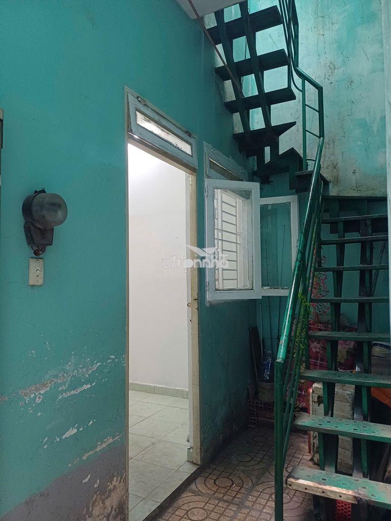 Phòng trọ có gác, sạch sẽ, mát mẻ, yên tĩnh, an ninh...