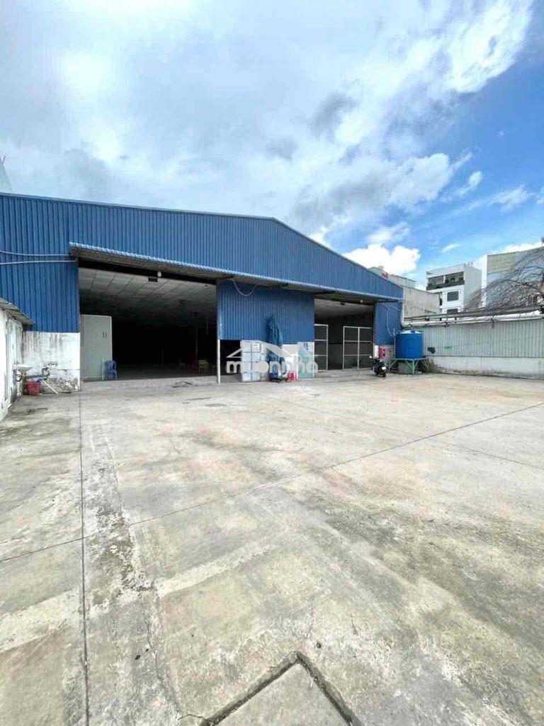 Cho thuê kho xưởng đường xe 10 tấn - gần ub thạnh lộc cũ - 2