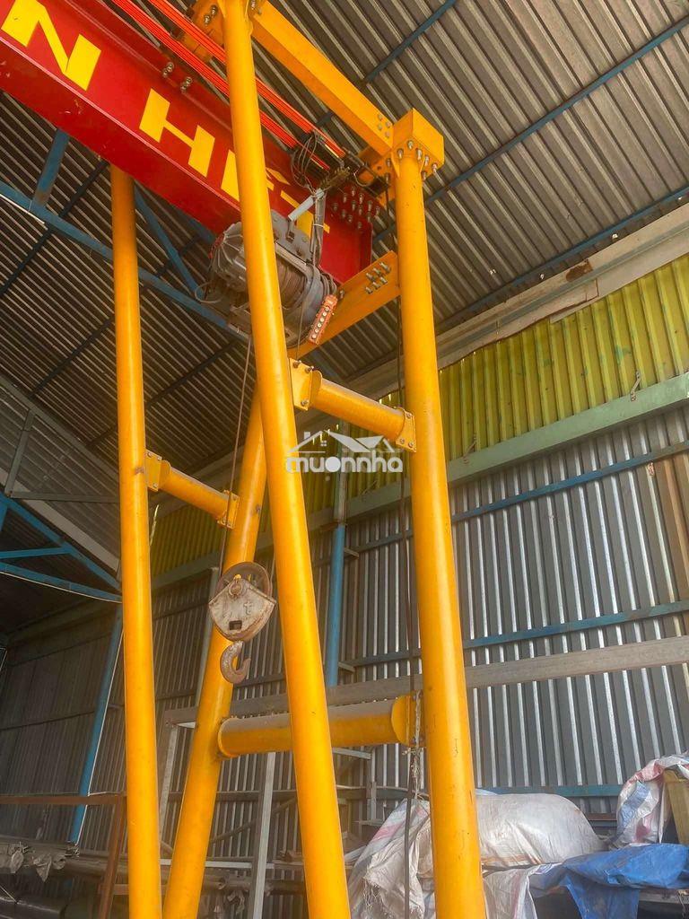 Xưởng tiền chế có cẩu trục hoá an 1600m giá 32 triệu - 2