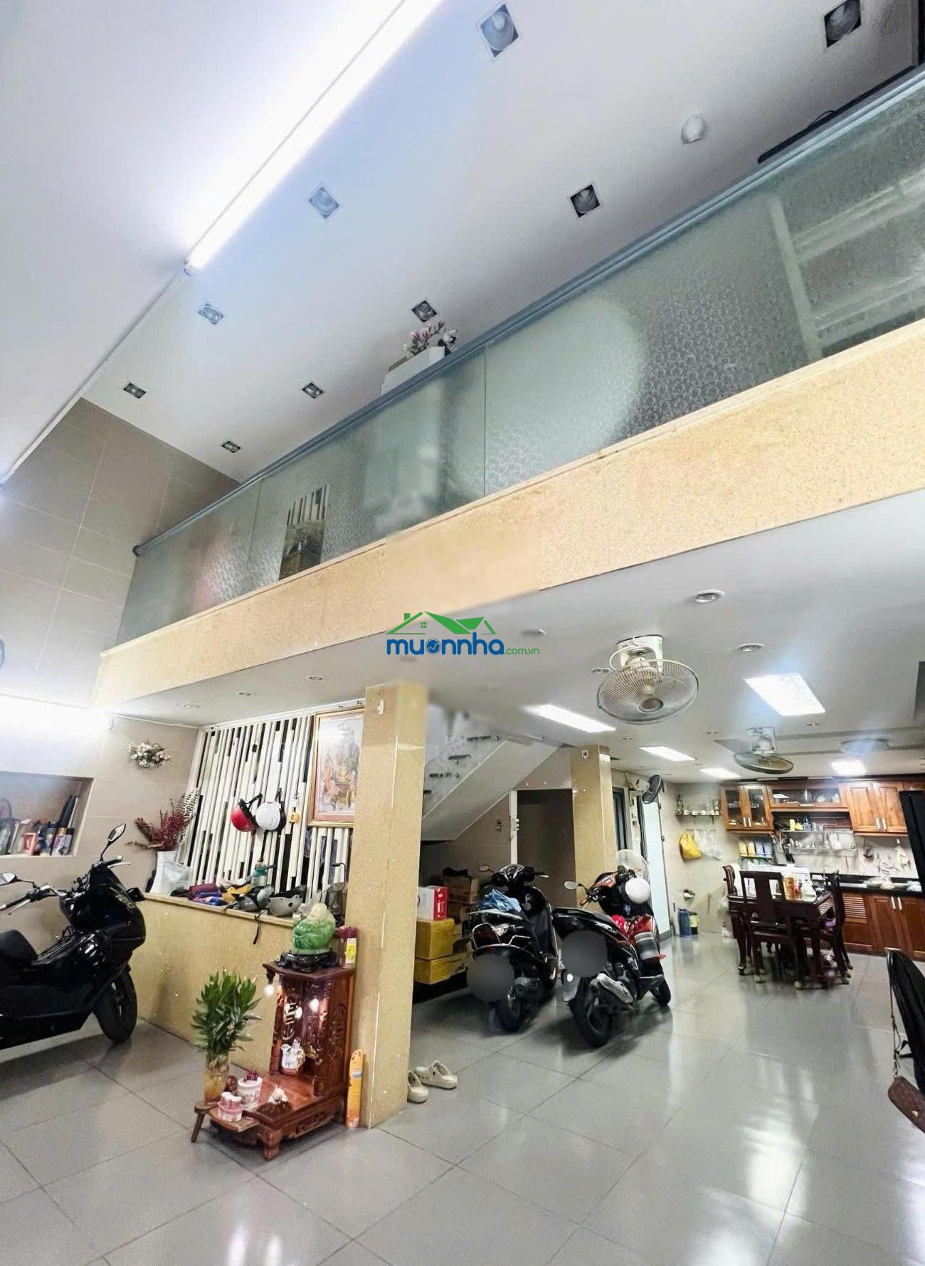 P. đức nhuận - hẻm nhựa 6m có lề - gần mặt tiền - garage 2 xe hơi - 6.8x12 - 5 tầng - có thang máy - 4