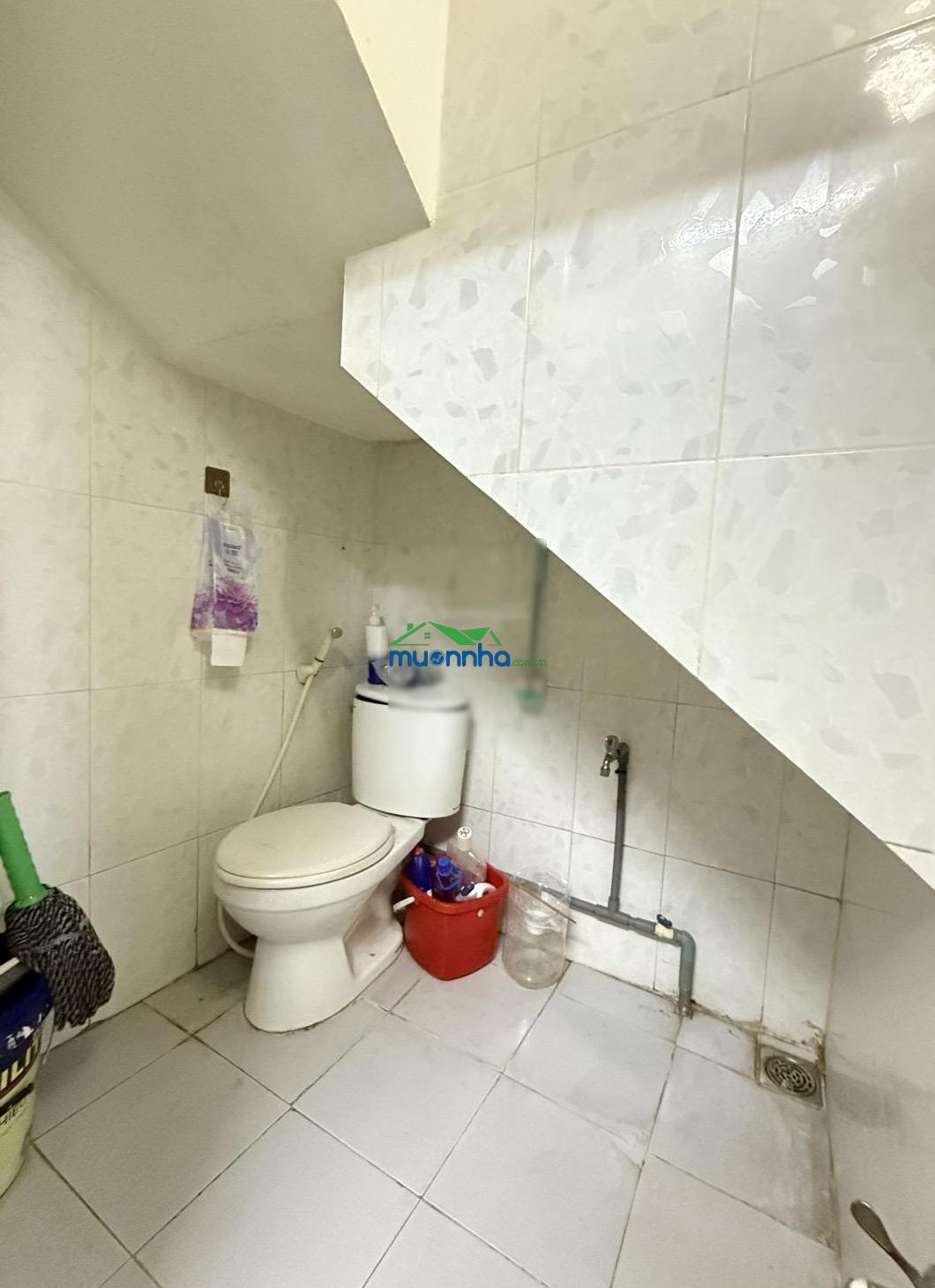 Giảm mạnh 300 triệu - giá mới chỉ 5 tỷ gấp bán nhà lý thái tổ quận 3 - 3 tầng - 2pn - 3 wc