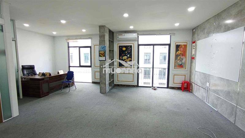 Cho thuê văn phòng - vinhome grand park - 9triệu/tháng