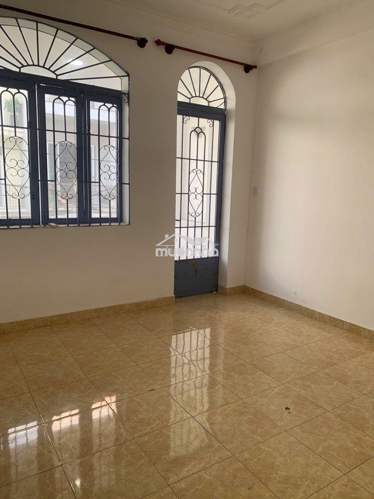 Cho thuê hẻm 10 m thông đường phan đình phùng: 4 x 18 m - 4