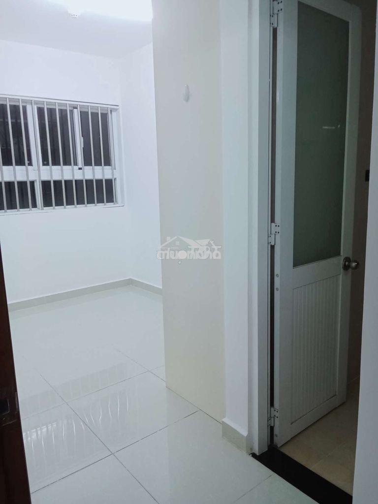 Cho thuê cc sai gòn tower 9tr/thang full nội thất 2pn - 2